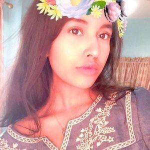 Meet your Posher, Fatima